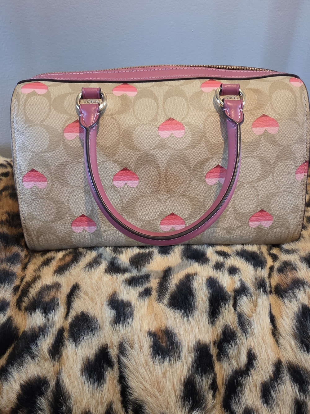 Coach HTF Rowan Pink Heart  Signature Satchel with GOLD Heart Charm - Picture 2 of 16